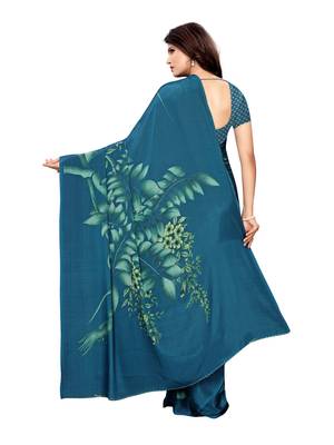 Turquoise printed crepe saree with blouse 4