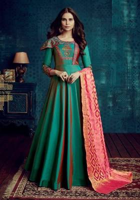 Green resham embroidery taffeta salwar 1
