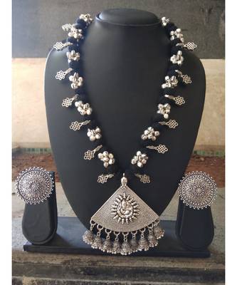 Ganpati Pendant Ghunghroo Studded Black Tassle Necklace 1