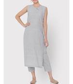 Handloom light grey sleeveless suit