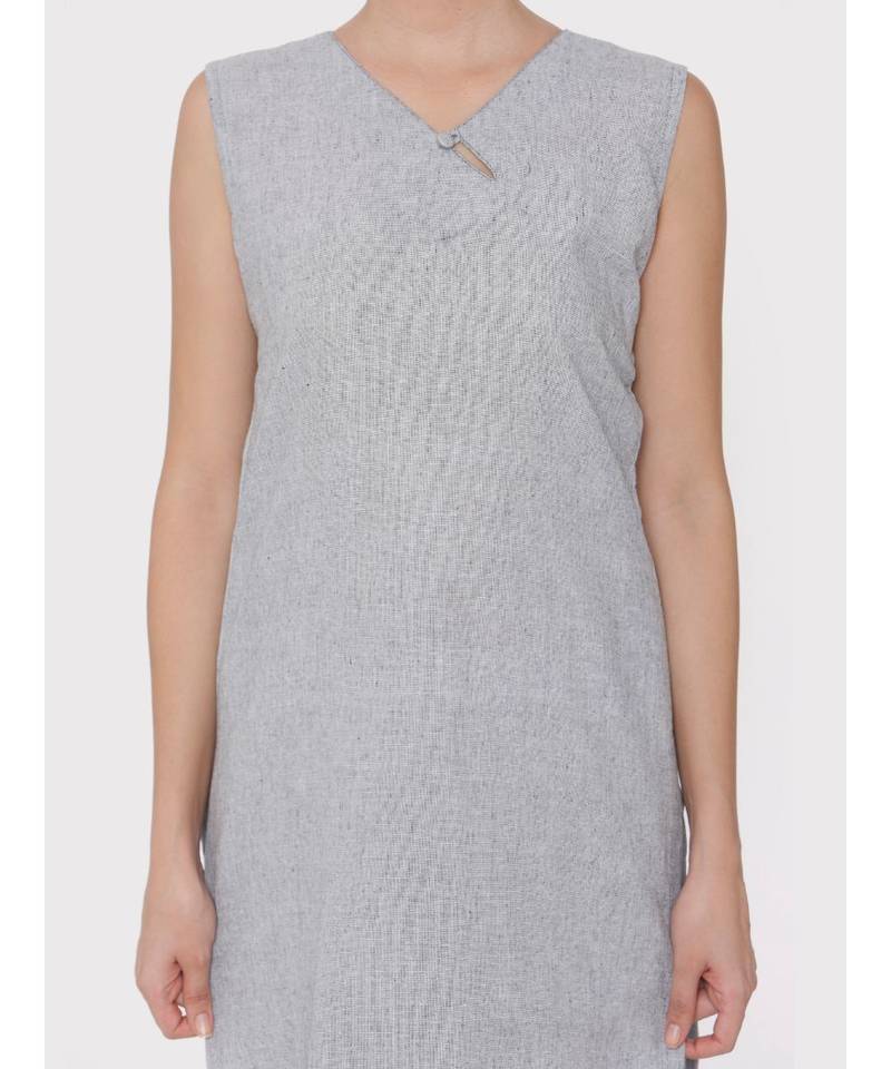 Handloom light grey sleeveless suit