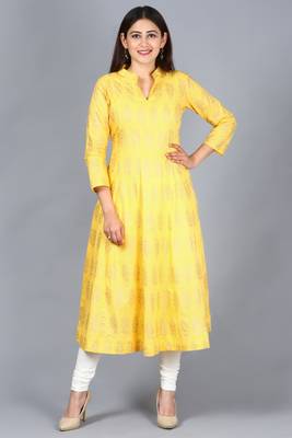 Yellow Foil Print Mughal Kurti with Off-White Churidaar 1