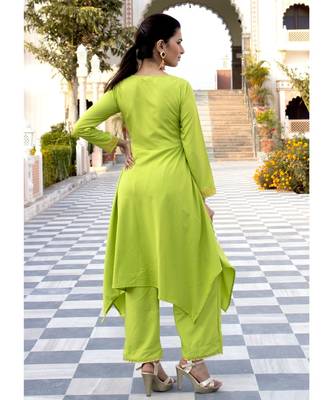 Grass Green High Low Gota Work Kurta Set With Red Dupatta 5