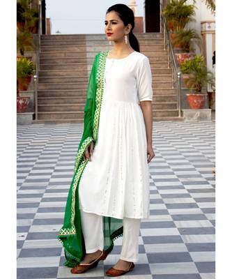 Plain White Side Gota Work Suit With Green Dupatta 4