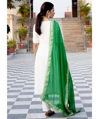 Plain White Side Gota Work Suit With Green Dupatta 5