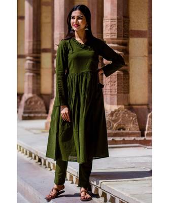 Nadiya Green Kurta Set With Cream Dupatta 4