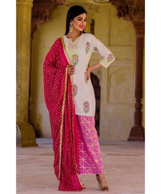 Blush Pink Kurta Set With Pink Dupatta 2