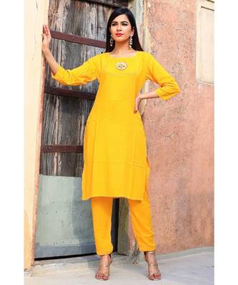 Yellow Honey Kurta Set With Lehariya Dupatta 5