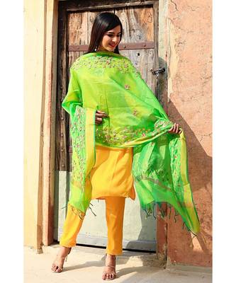 Canary Yellow Suit Set With Green Gotta Work Dupatta 3