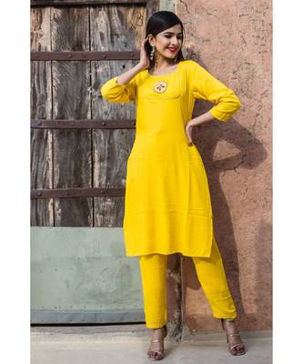 Canary Yellow Suit Set With Green Gotta Work Dupatta 5