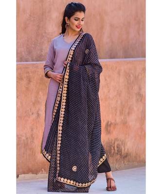 Cloudy Grey Kurta Set With Black Lehriya Dupatta 1