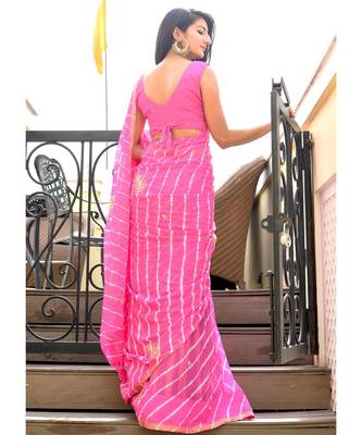 Beautiful Pink Lahariya Saree With Blouse 4