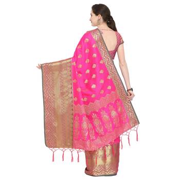 Pink woven banarasi silk blend saree with blouse 3