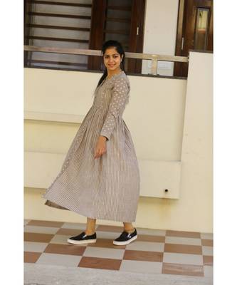 Grey midi vegetable print dress 1