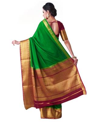 Green Woven Crepe Saree With Blouse 3