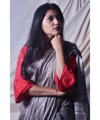 Grey Saree In Khadi Linen 3