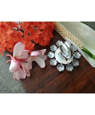 Lotus Framed Finger Ring With Ganpati Photoframe 2