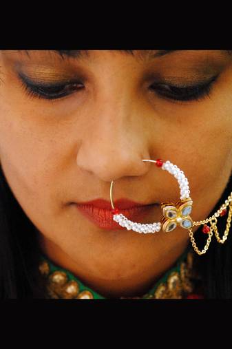 Multicolor nose-ring