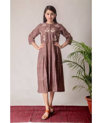 Brown Box Pleated Gotta Patti Tunic 2
