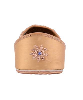 devine flats mojaris 5