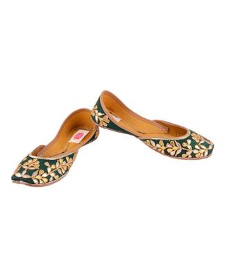 dewdrop flats mojaris 1