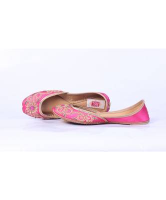 freesia flats mojaris 1