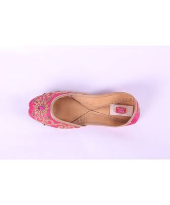 freesia flats mojaris 3