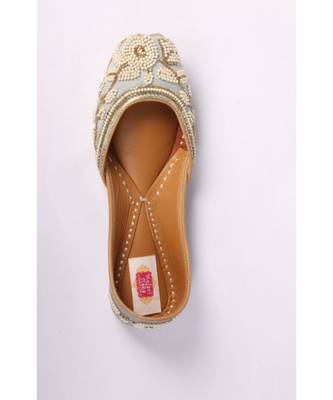 desire-grey flats mojaris 4