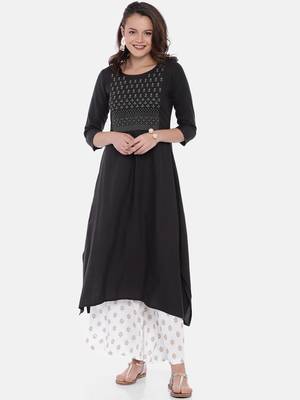 Women Black Embroidered A-Line Kurta 1