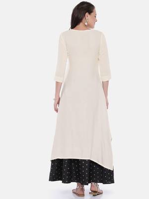 Women Off-White Woven Design A-Line Kurta 3