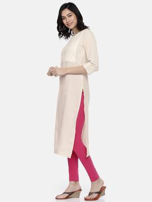 Women Off-White Yoke Design Kurta 2