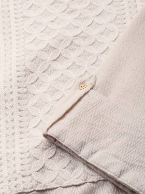 Women Off-White Yoke Design Kurta 4