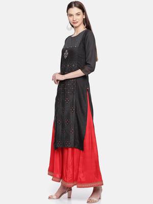 Women Charcoal Grey Printed Straight Kurta 2