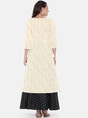 Women Off-White Printed A-Line Kurta 3