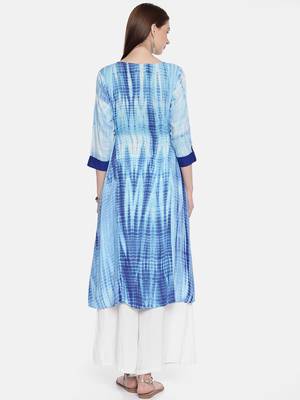 Women Blue Dyed Embroidered A-Line Kurta 3
