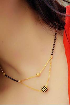 Gold diamond mangalsutra 4