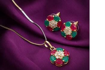 Gold diamond necklace-sets 1