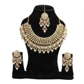 White Necklace Sets 2