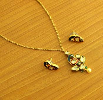 Multicolor Pearl Pendants 1