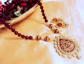 Kundan Thewa Gold Agate Necklace-Sets 1