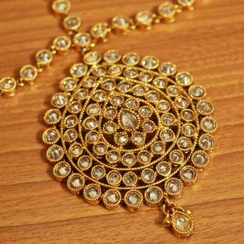 White Zircon       Maang-Tikka 2
