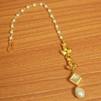 White Pearl Maang-Tikka 1