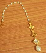 White Pearl Maang-Tikka