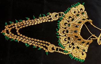 Latest Indian Bollywood Kundan Green Pearl Golden Full Bridal Jewelry set 2