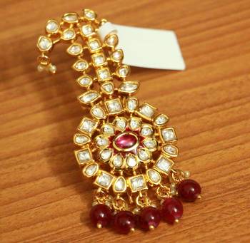 Red Ruby       Brooch 1