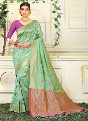 Light green woven jacquard saree with blouse 1