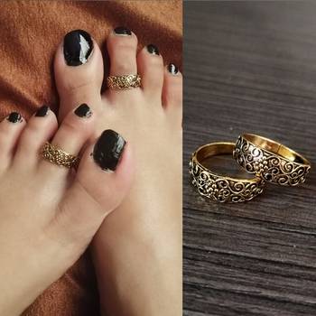 Gold toe-rings 2
