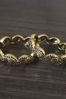 Zig Zag Pattern Gold Toe-RIngs
