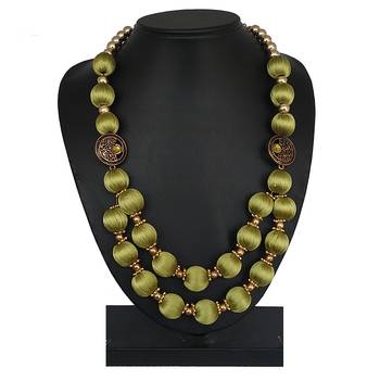 Green party-jewellery 1