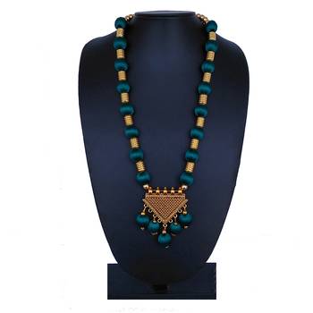 Green party-jewellery 1